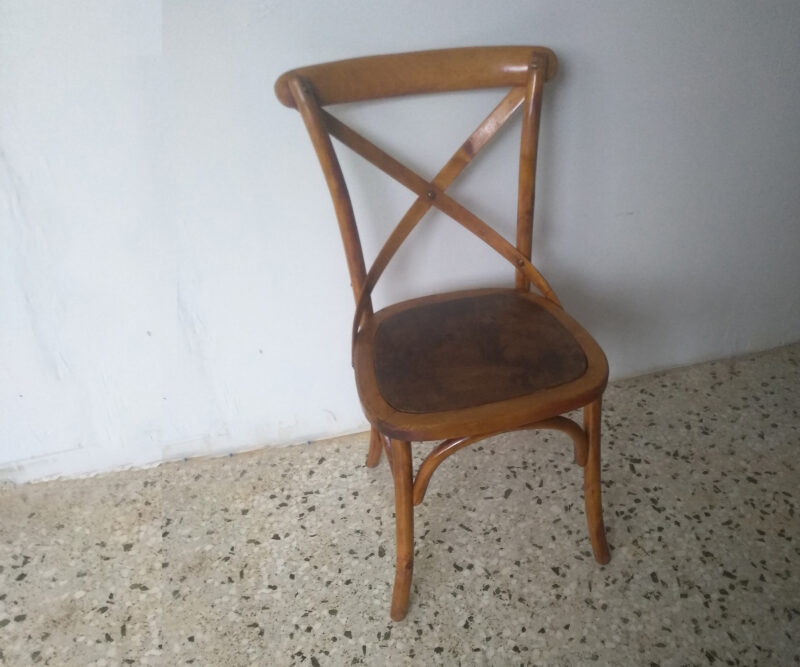 Καρέκλες 06